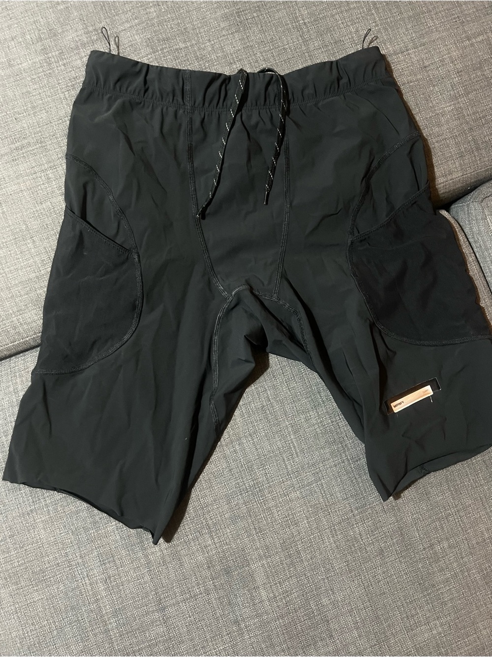 SATISFY PowerSilk 9” Half Tights Size L Mens